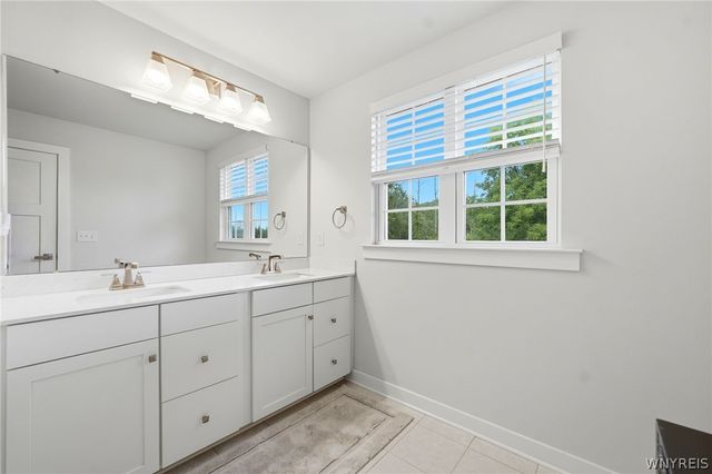 100 Lynette Lane, Amherst, NY 14228