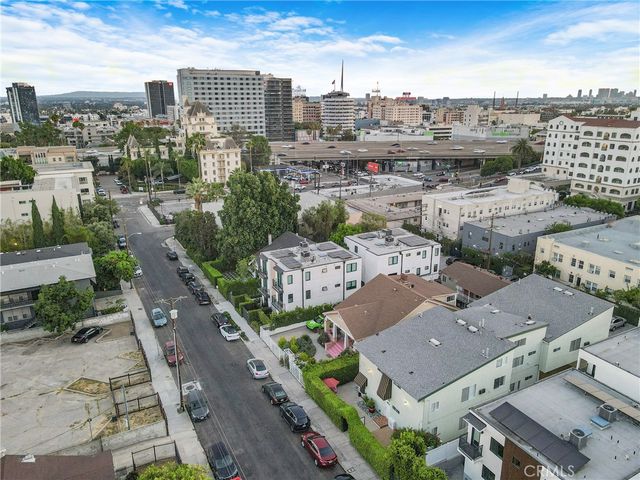 1943 Vista Del Mar, Los Angeles, CA 90068
