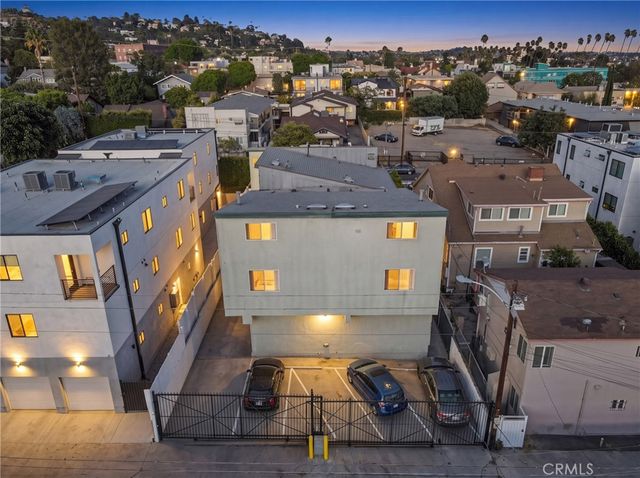 1943 Vista Del Mar, Los Angeles, CA 90068