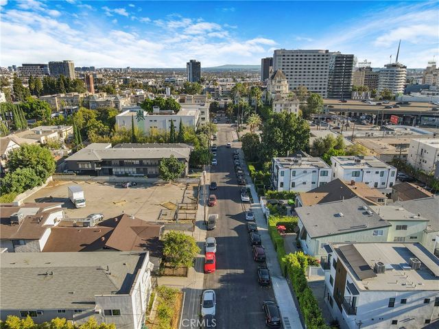 1943 Vista Del Mar, Los Angeles, CA 90068