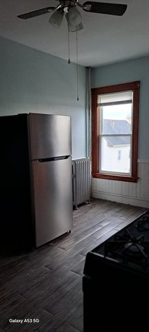 30 Pattison St 3, Worcester, MA 01604