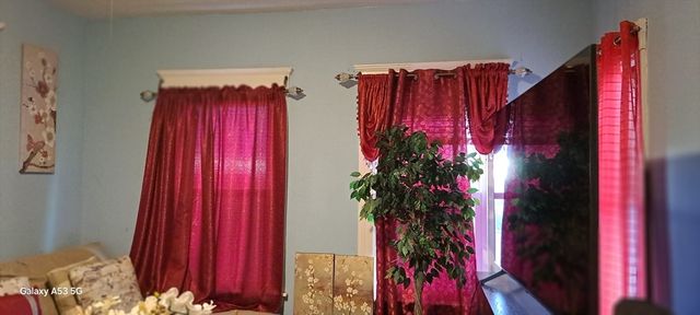 30 Pattison St 3, Worcester, MA 01604