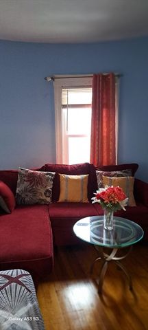 30 Pattison St 3, Worcester, MA 01604