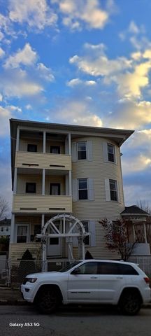 30 Pattison St 3, Worcester, MA 01604