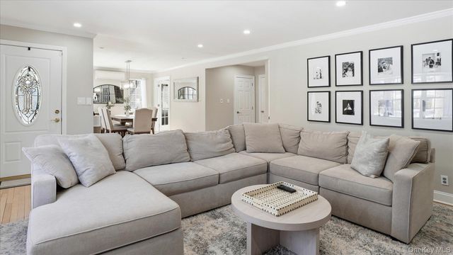 94 Fairview Avenue, Bayport, NY 11705