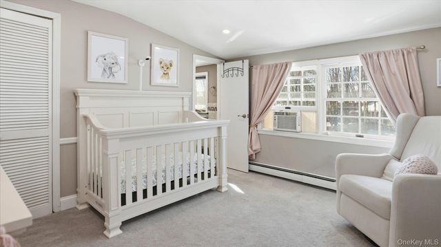 94 Fairview Avenue, Bayport, NY 11705