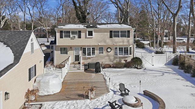 94 Fairview Avenue, Bayport, NY 11705