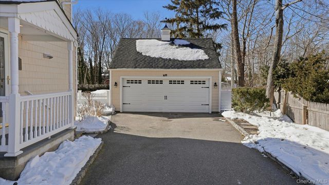 94 Fairview Avenue, Bayport, NY 11705