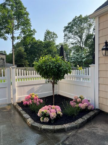 94 Fairview Avenue, Bayport, NY 11705