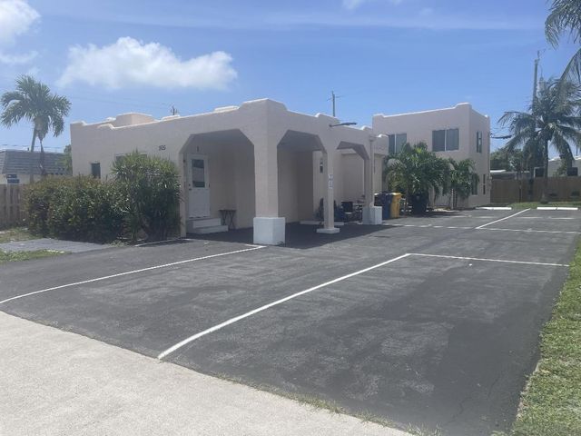 505 24th Avenue N, Lake Worth, FL 33460