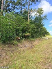2830 NE 70TH AVE, Naples, FL 34120