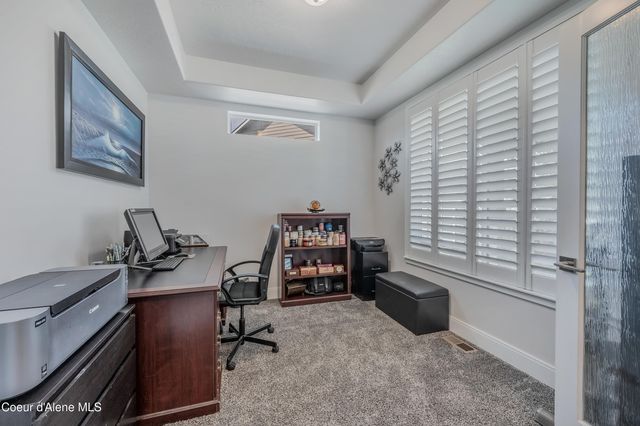 11322 N EMERALD DR, Hayden, ID 83835