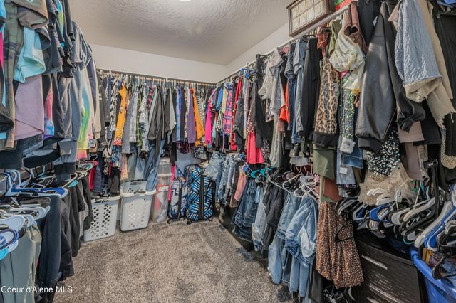 11322 N EMERALD DR, Hayden, ID 83835