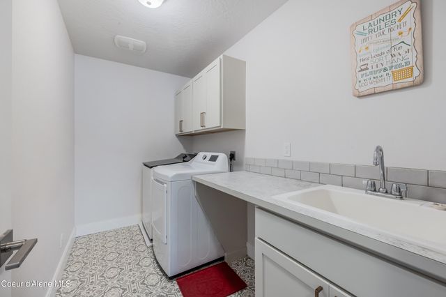 11322 N EMERALD DR, Hayden, ID 83835