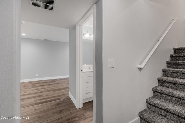 11322 N EMERALD DR, Hayden, ID 83835