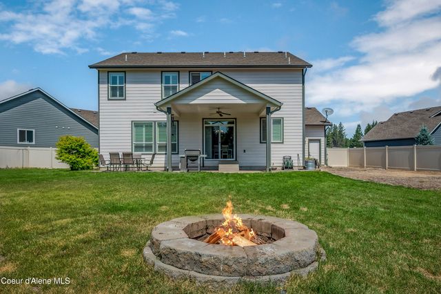 11322 N EMERALD DR, Hayden, ID 83835