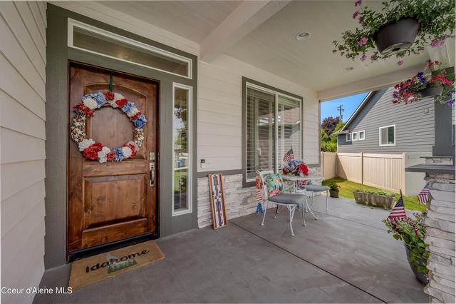 11322 N EMERALD DR, Hayden, ID 83835