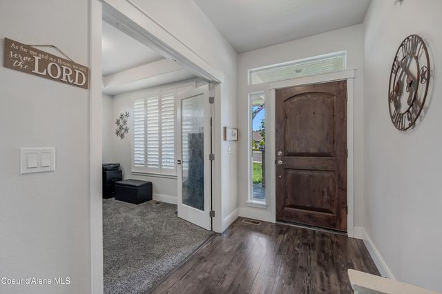 11322 N EMERALD DR, Hayden, ID 83835