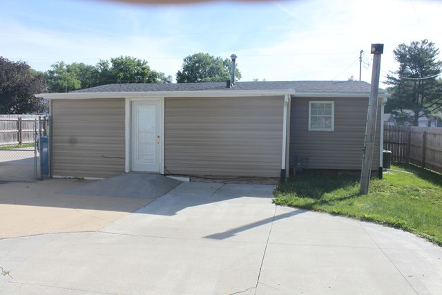 904 Park Avenue, Bettendorf, IA 52722