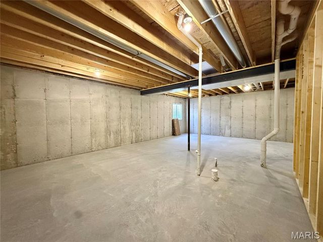 563 Calvey Heights Court, Robertsville, MO 63072