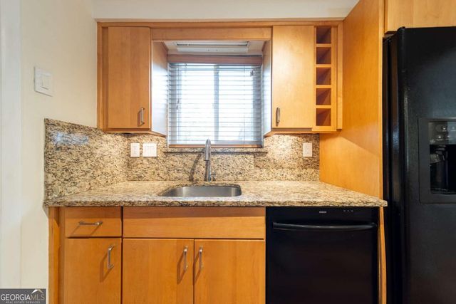 48 Finch Trail NE, Atlanta, GA 30308