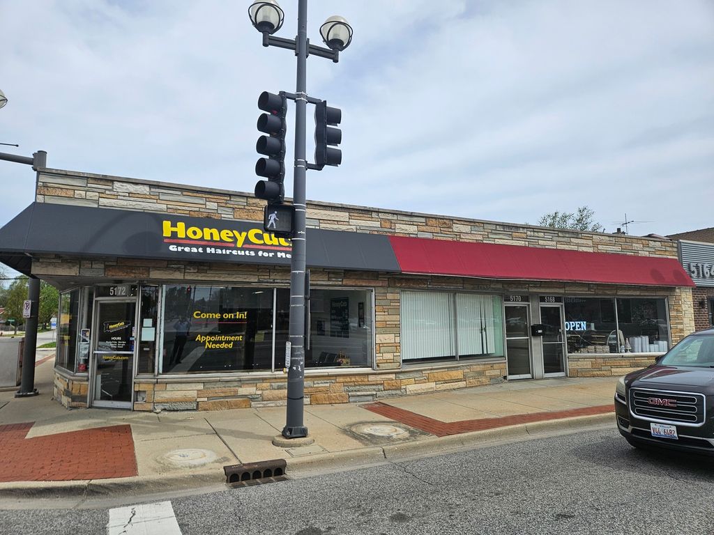 5170 W 95th Street, Oak Lawn, IL 60453