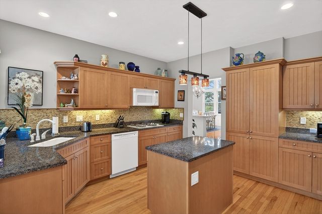 15 West Trevor Hill 15, Plymouth, MA 02360