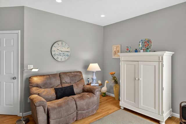 15 West Trevor Hill 15, Plymouth, MA 02360