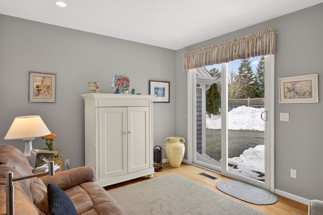 15 West Trevor Hill 15, Plymouth, MA 02360