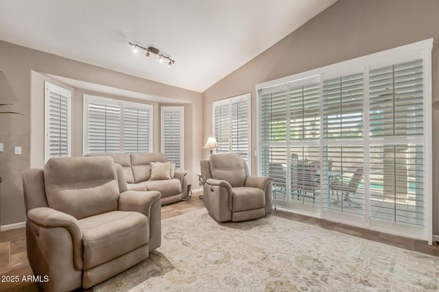 9425 E NACOMA Drive, Sun Lakes, AZ 85248