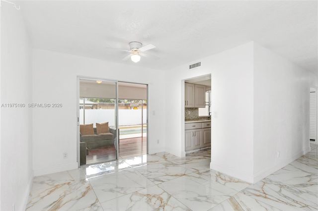 7906 NW 74th Avenue, Tamarac, FL 33321
