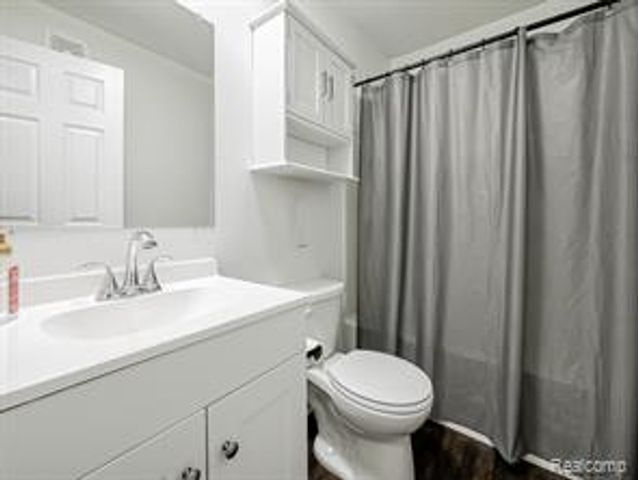 4905 Crooks A2 Road, Royal Oak, MI 48073