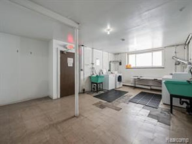 4905 Crooks A2 Road, Royal Oak, MI 48073