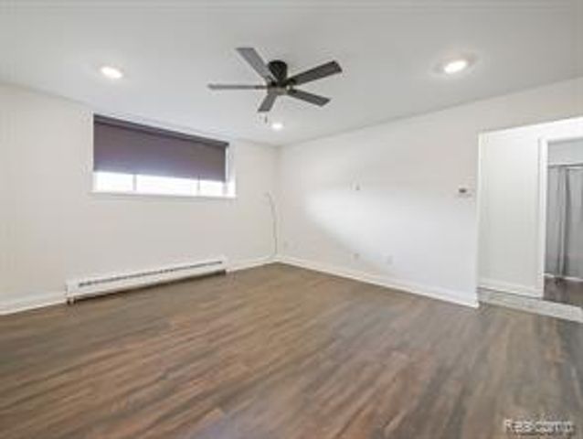 4905 Crooks A2 Road, Royal Oak, MI 48073