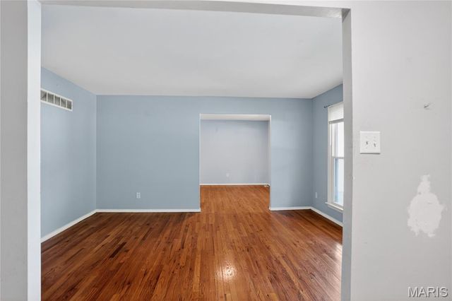 11874 Beckett Fall Road, St Louis, MO 63033