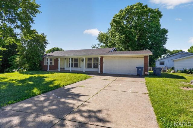 11874 Beckett Fall Road, St Louis, MO 63033
