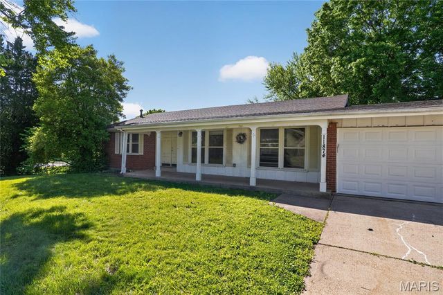 11874 Beckett Fall Road, St Louis, MO 63033