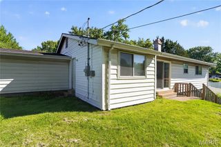 11874 Beckett Fall Road, St Louis, MO 63033