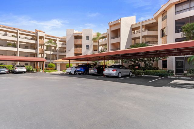 7507 La Paz Boulevard 407, Boca Raton, FL 33433