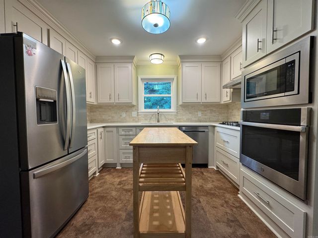 1311 Starfield Road, North Little Rock, AR 72116