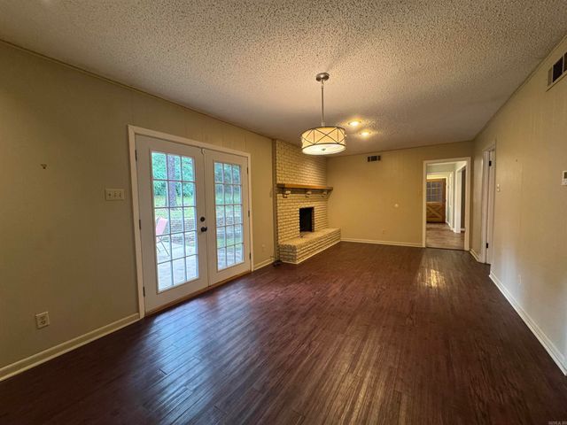1311 Starfield Road, North Little Rock, AR 72116