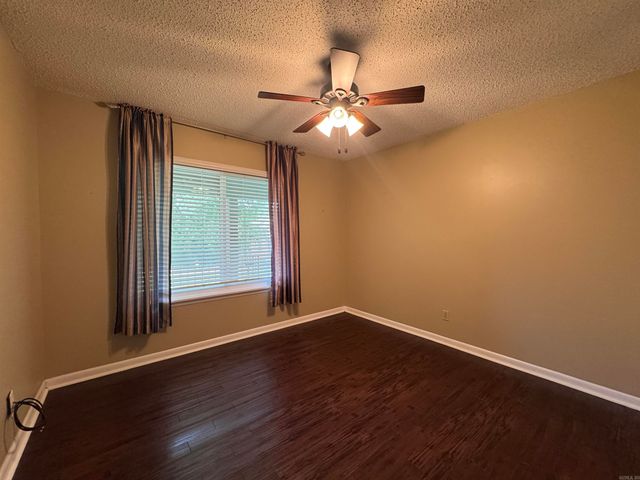 1311 Starfield Road, North Little Rock, AR 72116