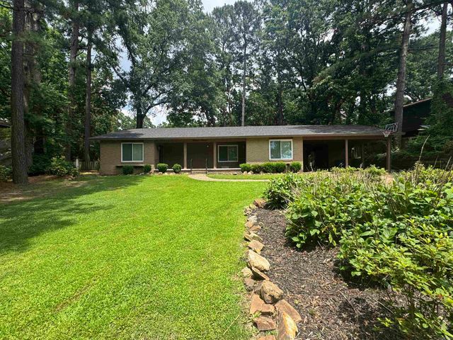 1311 Starfield Road, North Little Rock, AR 72116