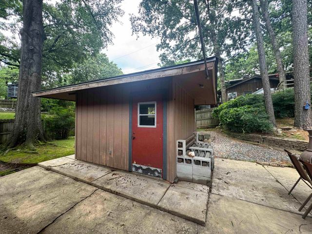 1311 Starfield Road, North Little Rock, AR 72116