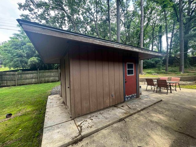 1311 Starfield Road, North Little Rock, AR 72116