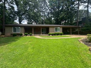 1311 Starfield Road, North Little Rock, AR 72116