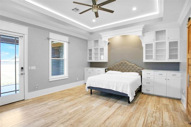 8026 Lake St Street, Lake Charles, LA 70605