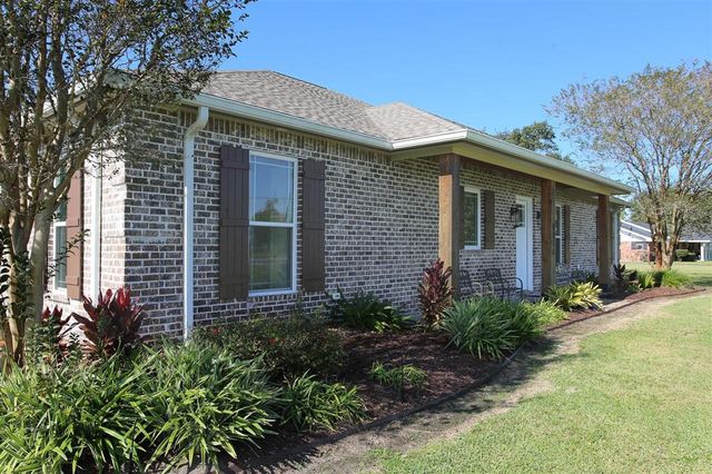 8026 Lake St Street, Lake Charles, LA 70605