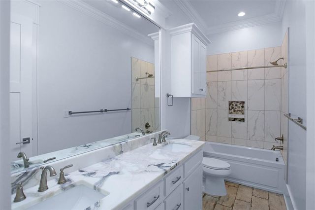 8026 Lake St Street, Lake Charles, LA 70605