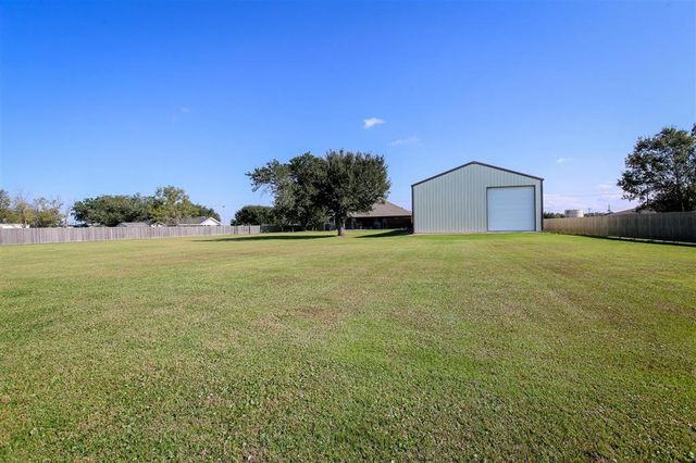 8026 Lake St Street, Lake Charles, LA 70605